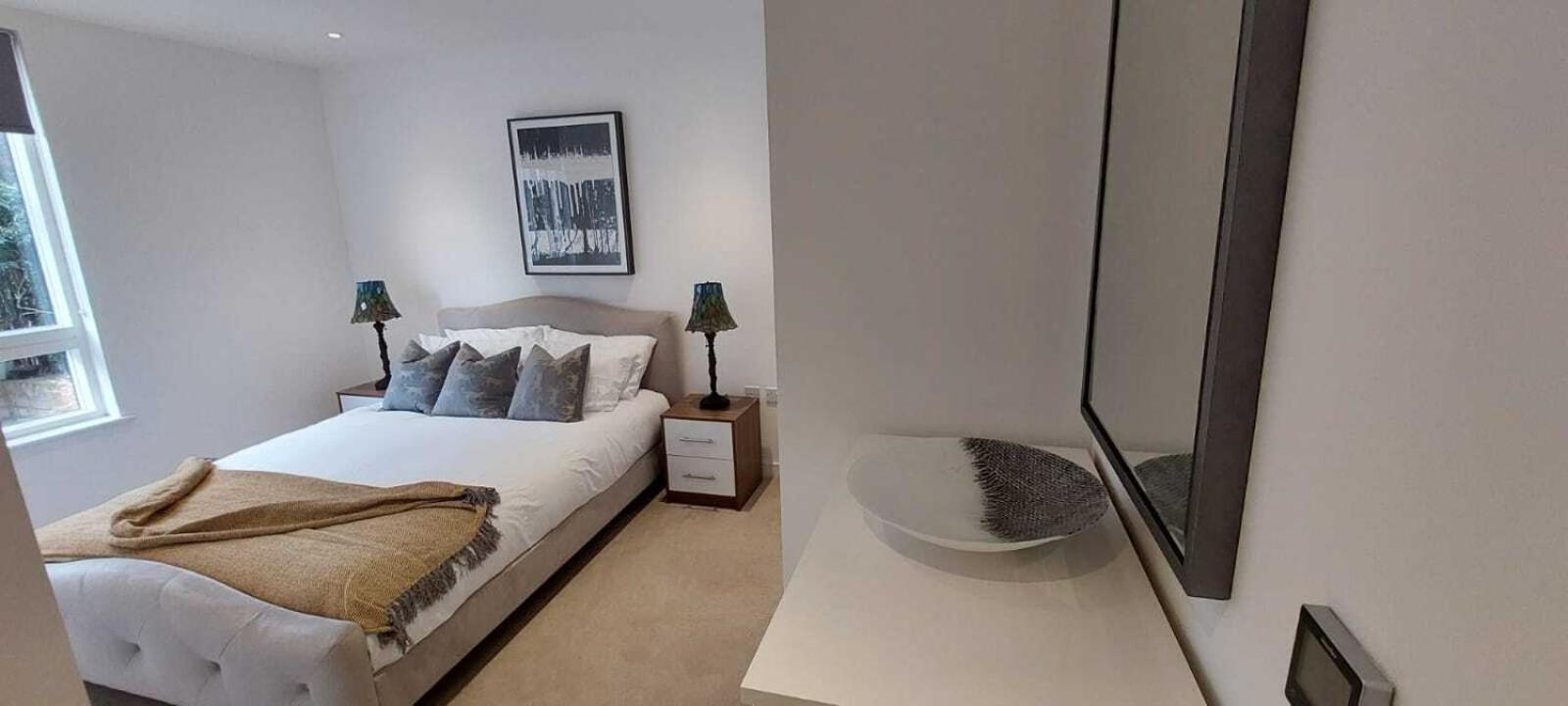 2 Bed Property Close To Heathrow Airport Hounslow Esterno foto