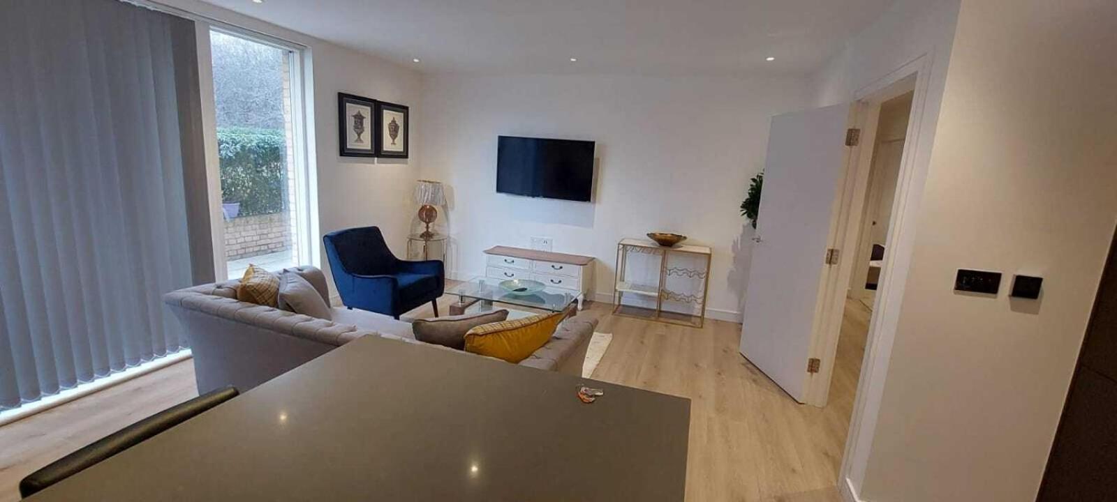 2 Bed Property Close To Heathrow Airport Hounslow Esterno foto