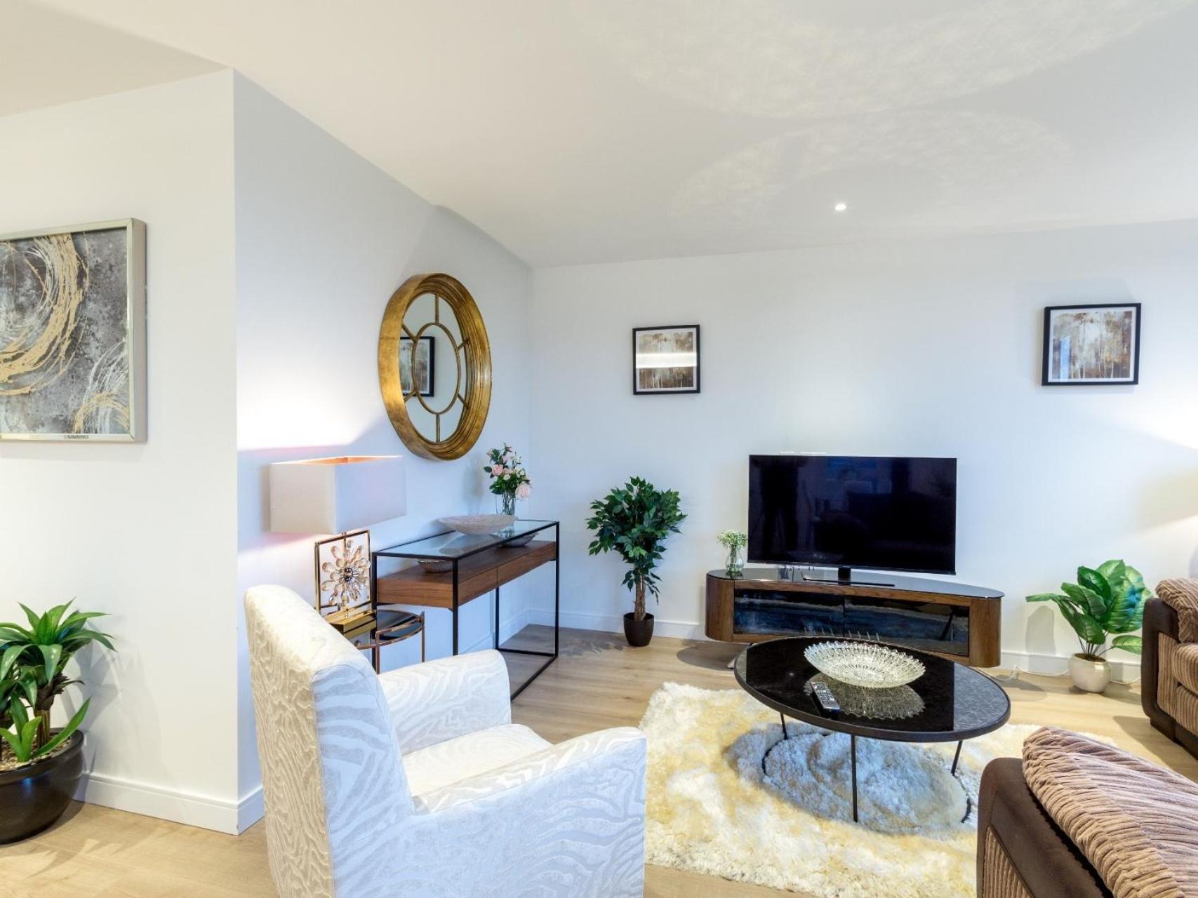 2 Bed Property Close To Heathrow Airport Hounslow Esterno foto